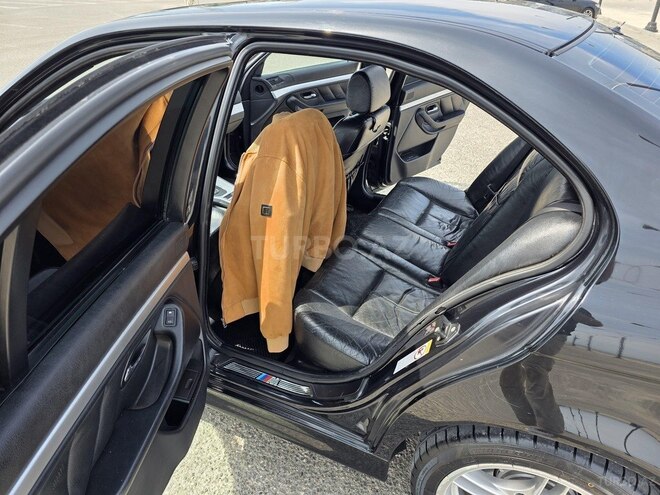 BMW 528 2000, 492,000 km - 2.8 л - Bakı