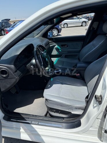 BMW 528 1998, 300,000 km - 2.8 l - Bakı