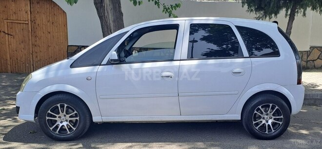 Opel Meriva 2009, 250,000 km - 1.4 l - Gəncə