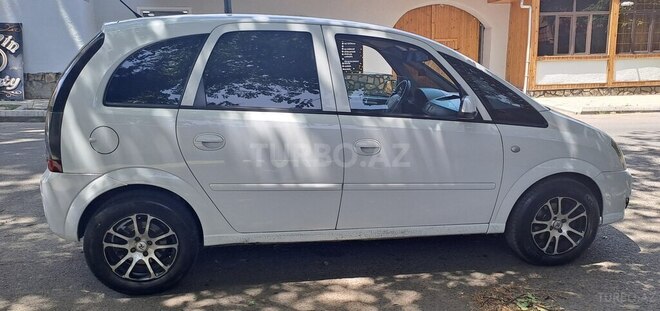 Opel Meriva 2009, 250,000 km - 1.4 l - Gəncə