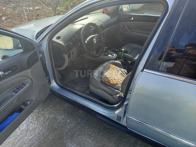 Volkswagen Passat 2004, 380,000 km - 1.8 l - İmişli