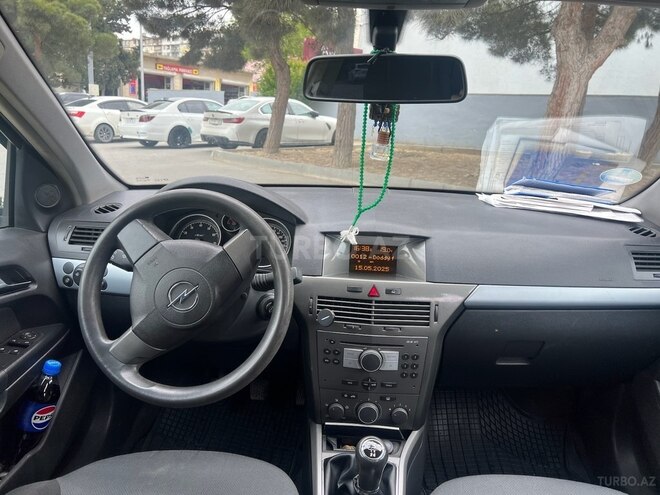 Opel Astra 2004, 265,000 km - 1.4 l - Bakı