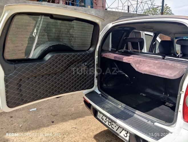 Chevrolet Niva 2015, 170,000 km - 1.7 l - Lerik