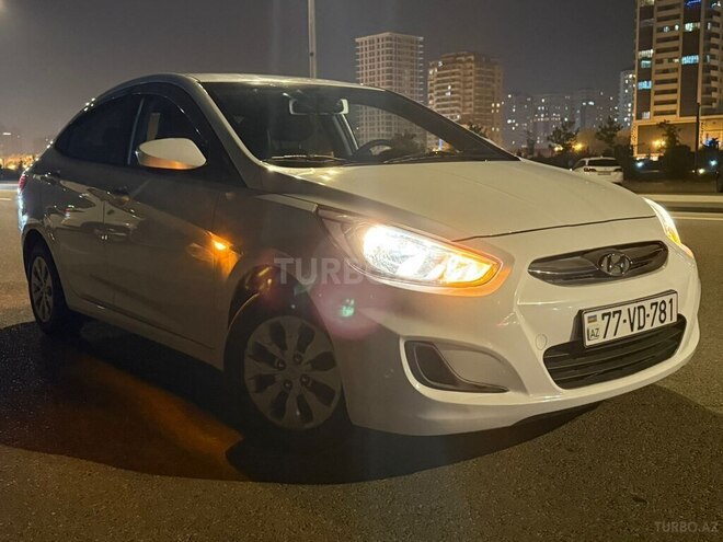 Hyundai Accent 2015, 86,000 km - 1.4 л - Bakı