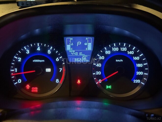 Hyundai Accent 2015, 86,000 km - 1.4 л - Bakı