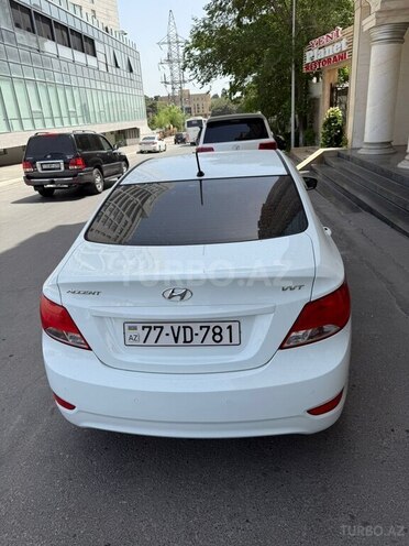 Hyundai Accent 2015, 86,000 km - 1.4 л - Bakı