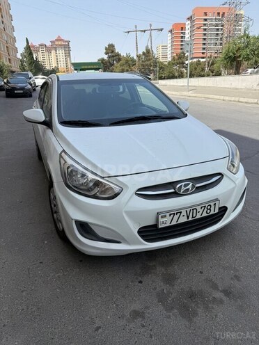 Hyundai Accent 2015, 86,000 km - 1.4 л - Bakı