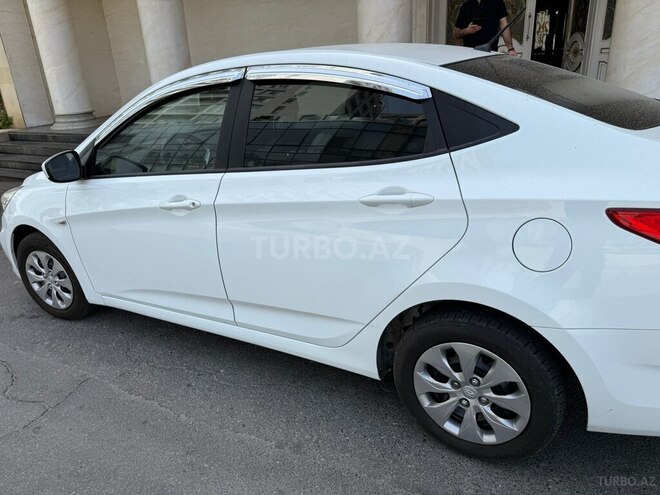 Hyundai Accent 2015, 86,000 km - 1.4 л - Bakı