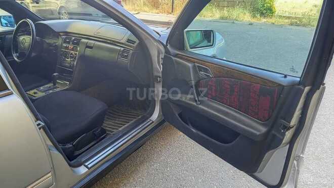 Mercedes E 230 1995, 403,000 km - 2.3 л - Bakı