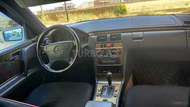 Mercedes E 230 1995, 403,000 km - 2.3 л - Bakı