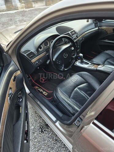 Mercedes E 220 d 2003, 393,058 km - 2.2 l - Ucar