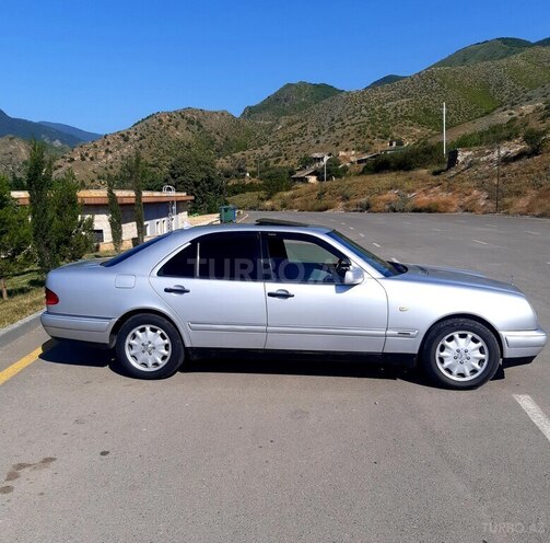 Mercedes E 250 1996, 85,000 km - 2.5 l - Bərdə