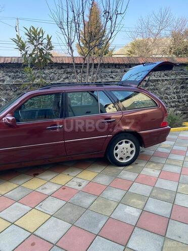 Mercedes C 200 1999, 425,400 km - 2.0 л - Zaqatala