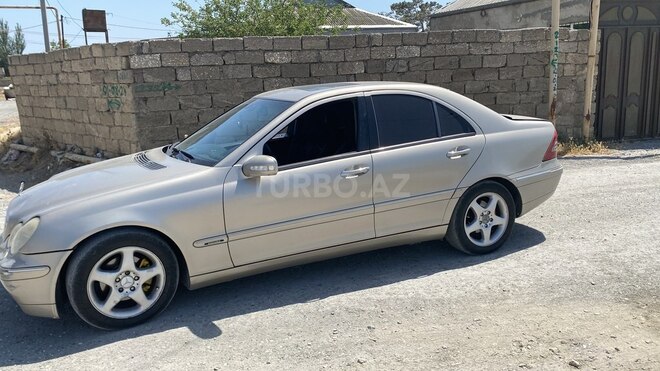 Mercedes C 220 d 2001, 274,000 km - 2.2 л - Bakı