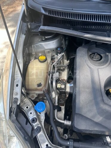 Toyota Corolla 2009, 319,200 km - 1.4 l - Bakı