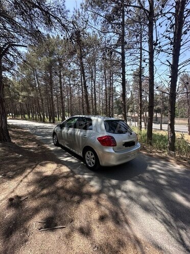 Toyota Corolla 2009, 319,200 km - 1.4 l - Bakı