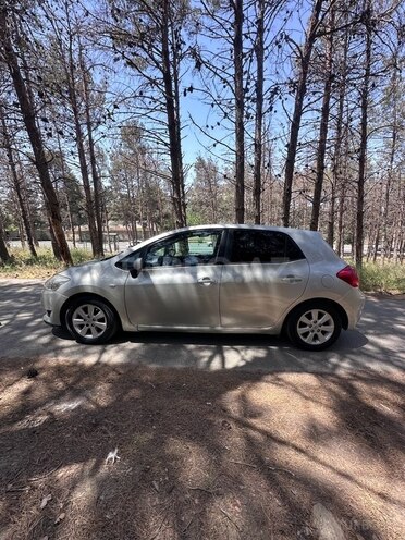 Toyota Corolla 2009, 319,200 km - 1.4 l - Bakı