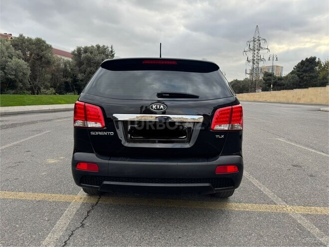 Kia Sorento-8