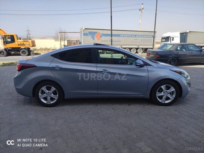Hyundai Elantra 2015, 104,607 km - 1.8 l - Xırdalan