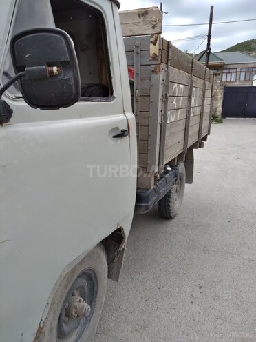 UAZ 3303 1998, 333,333 km - 2.4 l - Quba