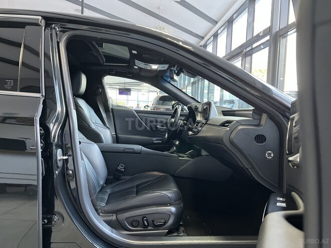 Lexus ES 300h 2023, 71,000 km - 2.5 l - Bakı