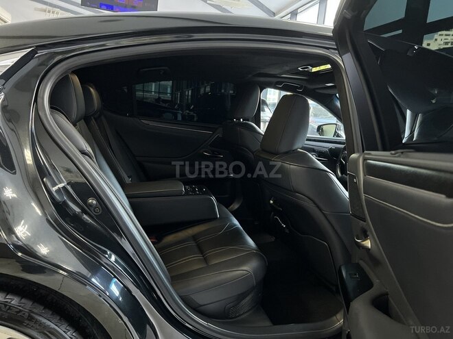 Lexus ES 300h 2023, 71,000 km - 2.5 l - Bakı