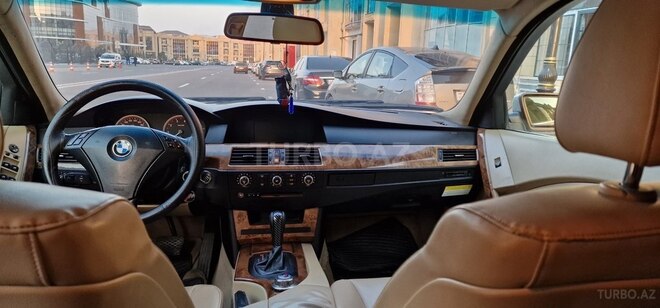 BMW 530 2004, 303,000 km - 2.5 l - Bakı