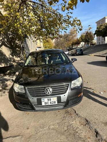 Volkswagen Passat 2005, 209,110 km - 2.0 л - Naxçıvan