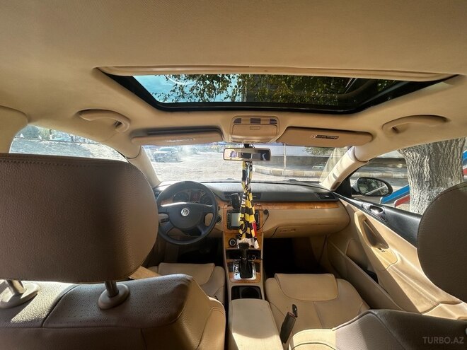 Volkswagen Passat 2005, 209,110 km - 2.0 л - Naxçıvan