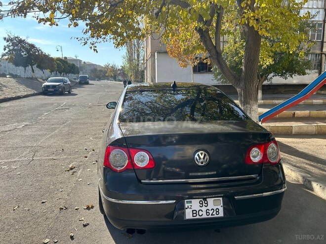 Volkswagen Passat 2005, 209,110 km - 2.0 л - Naxçıvan