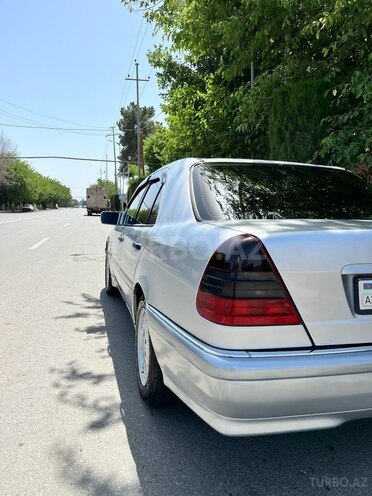 Mercedes C 240 1997, 330,030 km - 2.4 l - Ağcabədi