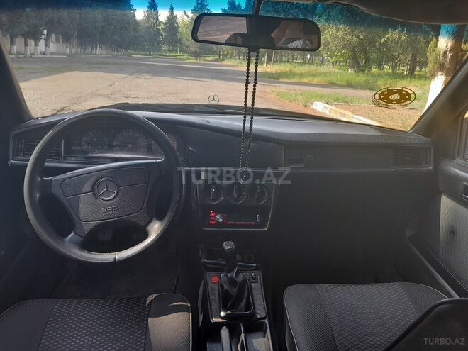 Mercedes 190 1989, 123,000 km - 2.0 л - Qazax