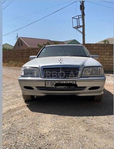Mercedes C 220 d 2000, 331,000 km - 2.2 l - Bakı
