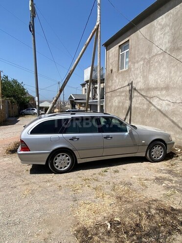 Mercedes C 220 d 2000, 331,000 km - 2.2 l - Bakı
