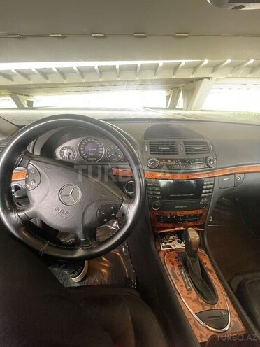Mercedes E 240 2004, 282,000 km - 2.6 l - Bakı