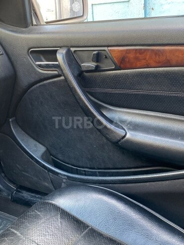 Mercedes C 230 1999, 338,500 km - 2.3 l - Bakı