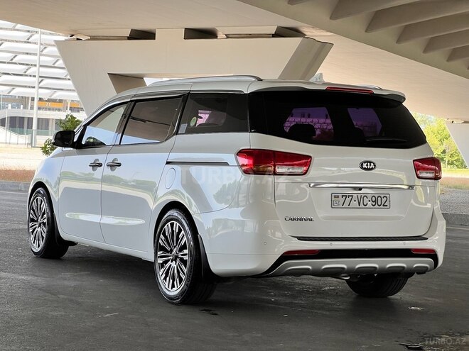Kia Carnival 2017, 261,200 km - 2.2 l - Bakı