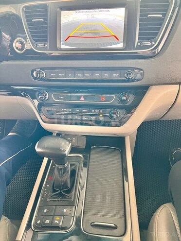 Kia Carnival 2017, 261,200 km - 2.2 l - Bakı