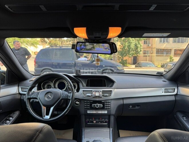 Mercedes E 220 d 2013, 213,000 km - 2.2 л - Bakı