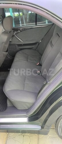 Mercedes E 320 2001, 236,000 km - 3.2 l - Bakı