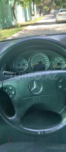 Mercedes E 320 2001, 236,000 km - 3.2 l - Bakı