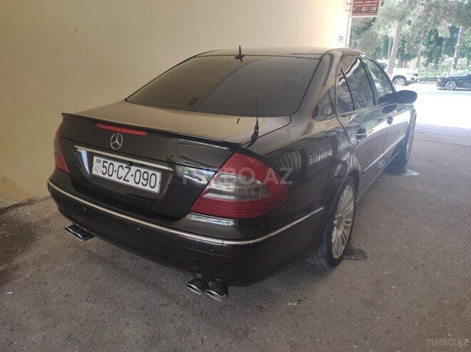 Mercedes E 240 2003, 396,000 km - 2.6 л - Şirvan