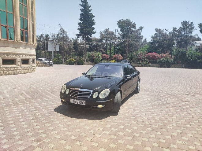 Mercedes E 240 2003, 396,000 km - 2.6 л - Şirvan