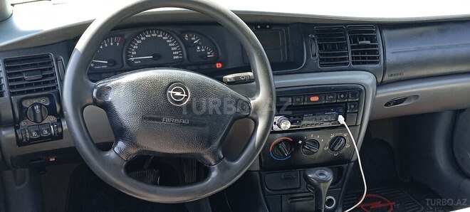 Opel Vectra 1996, 250,000 km - 1.8 l - Bakı