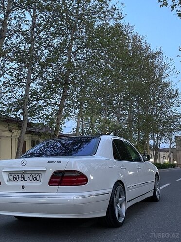 Mercedes E 320 1999, 410,000 km - 3.2 l - Bakı