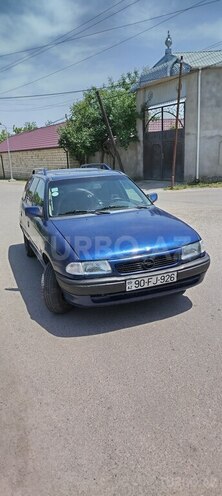 Opel Astra 1994, 450,000 km - 1.6 l - Quba