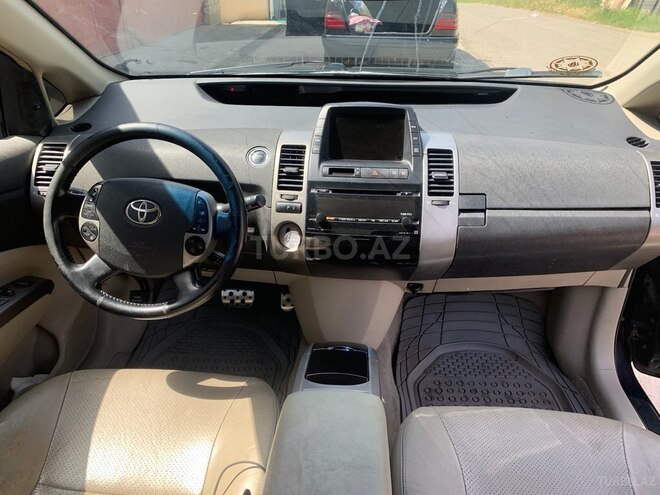 Toyota Prius 2008, 379,805 km - 1.5 l - Tovuz