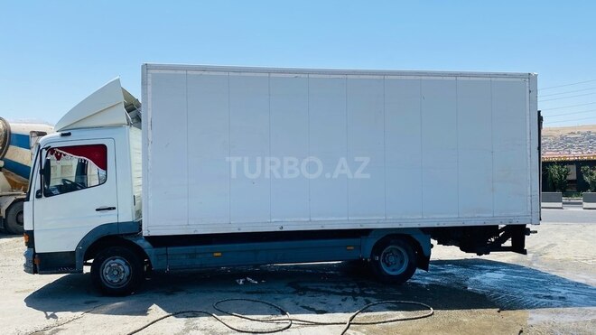 Mercedes Atego 815 2000, 300,000 km - 4.3 л - Bakı