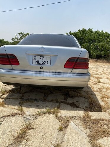 Mercedes E 240 1998, 555,000 km - 2.4 l - Bakı