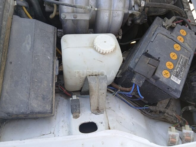 LADA (VAZ) 2107 2009, 95,000 km - 1.6 l - Salyan